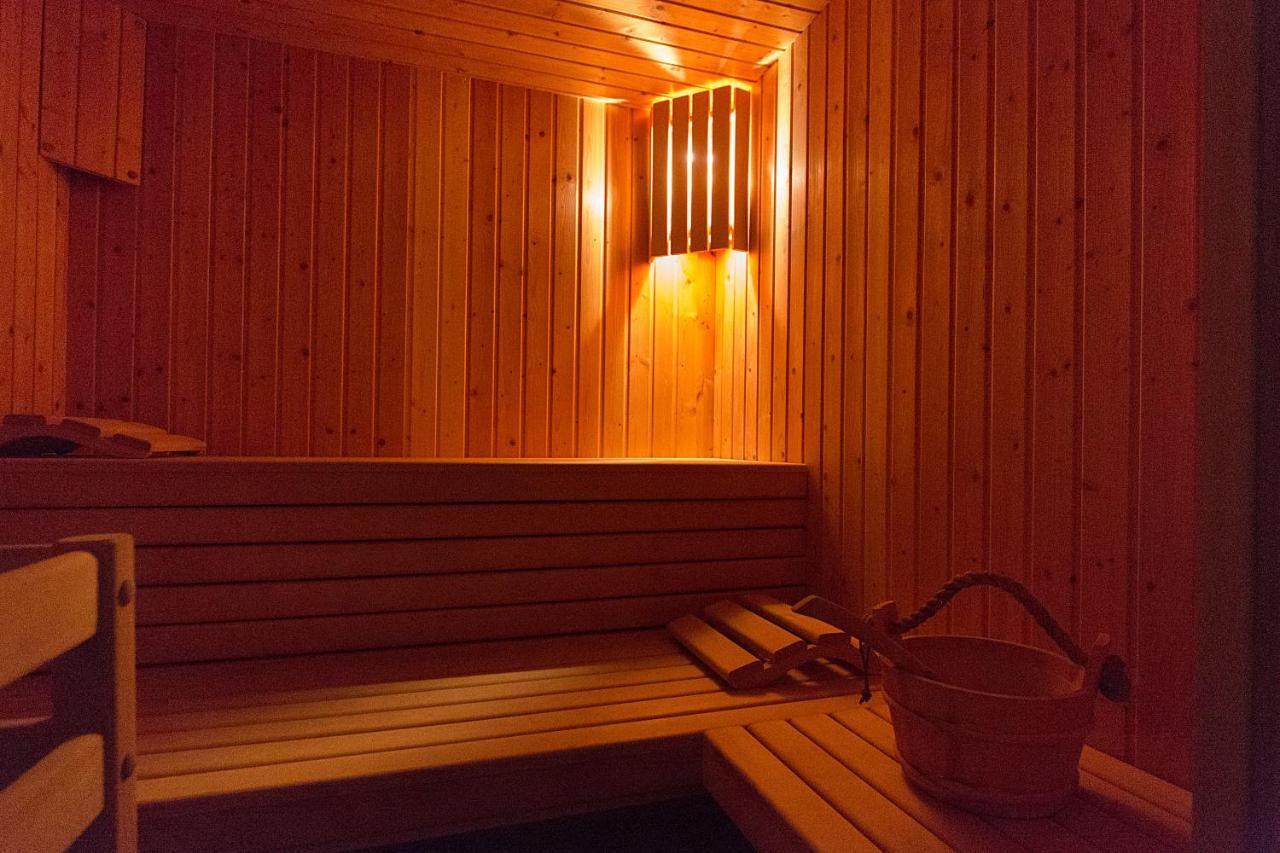 Manora Hotel 4*