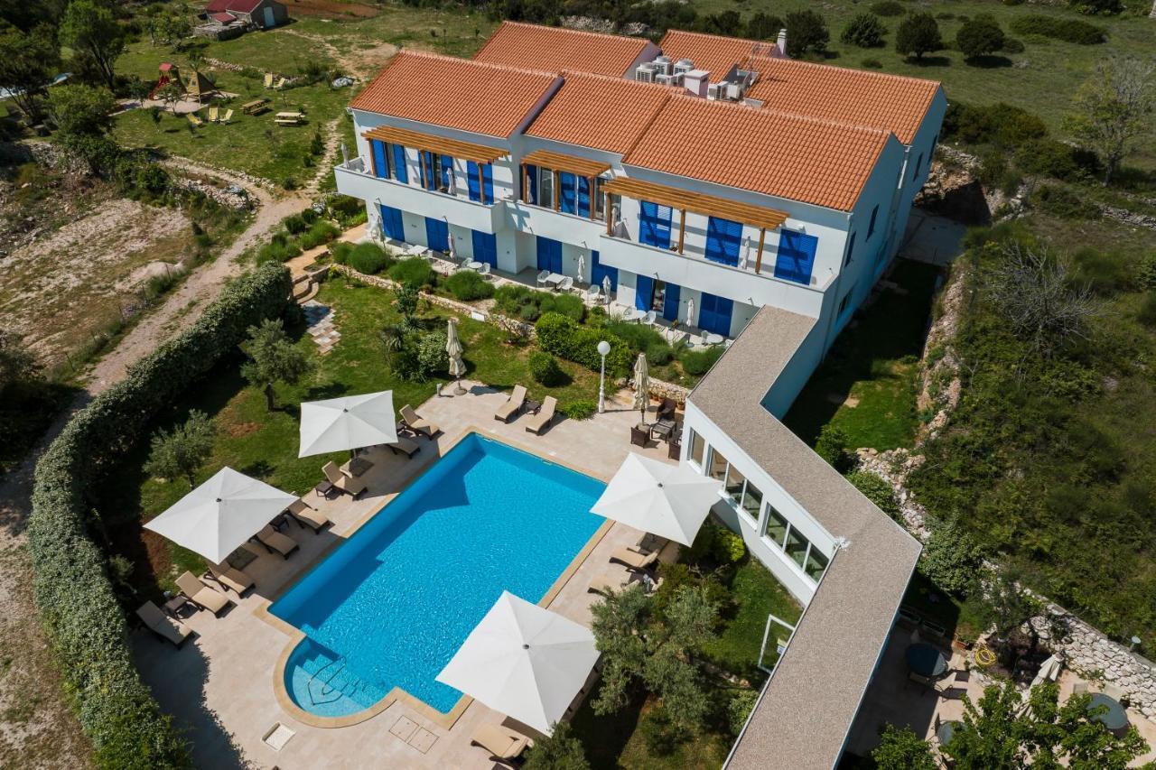 Manora Hotel Nerezine