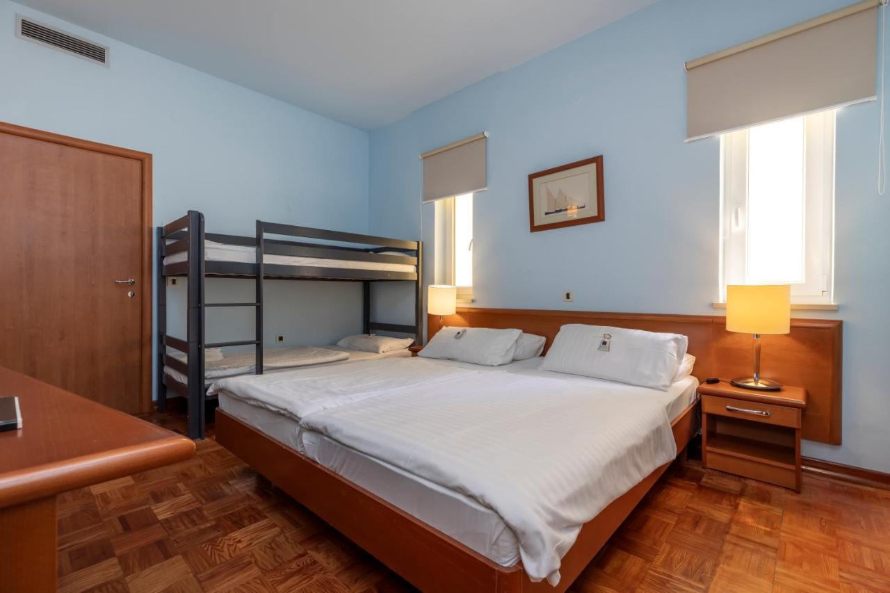 Hotel Manora