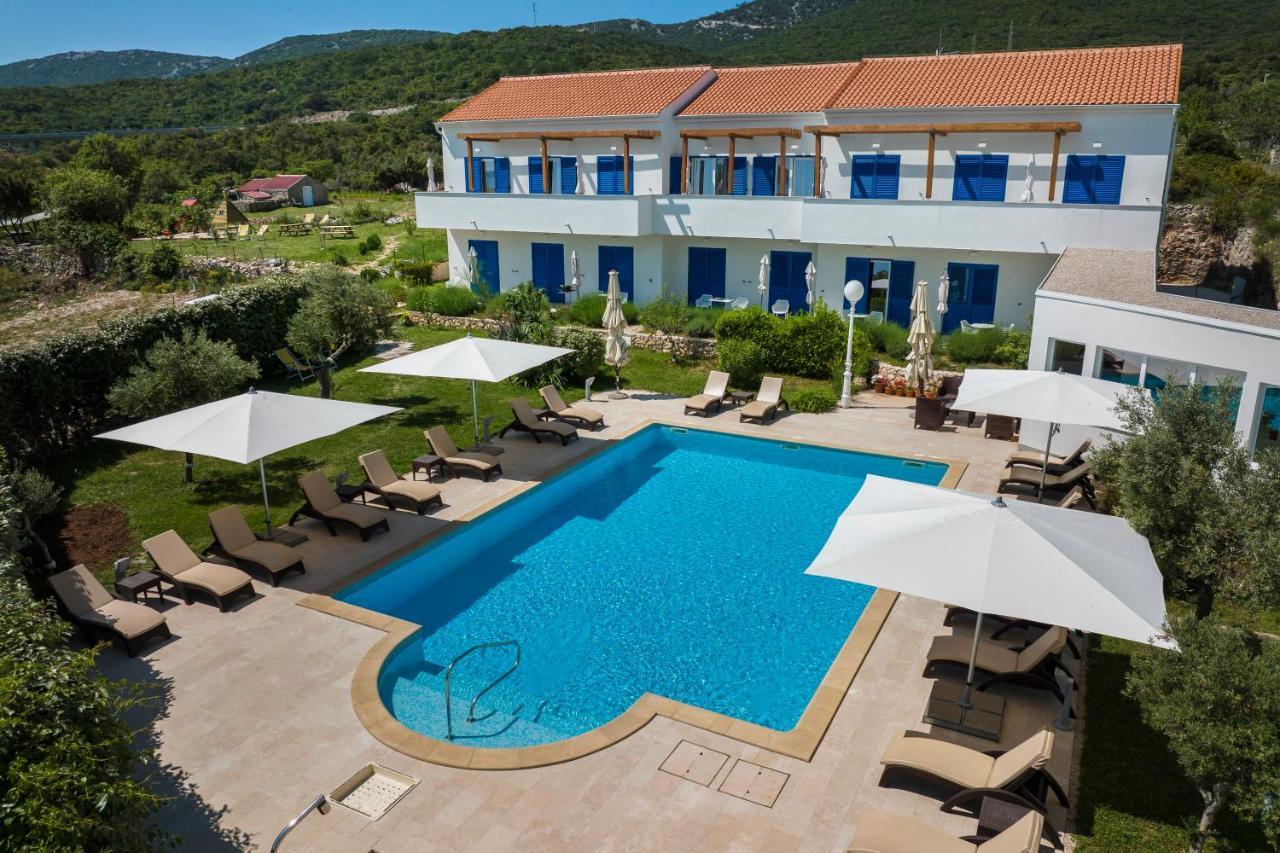 Manora Hotel Nerezine