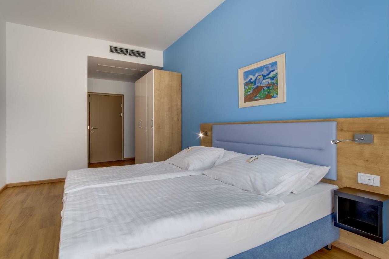 Hotel Manora 4*