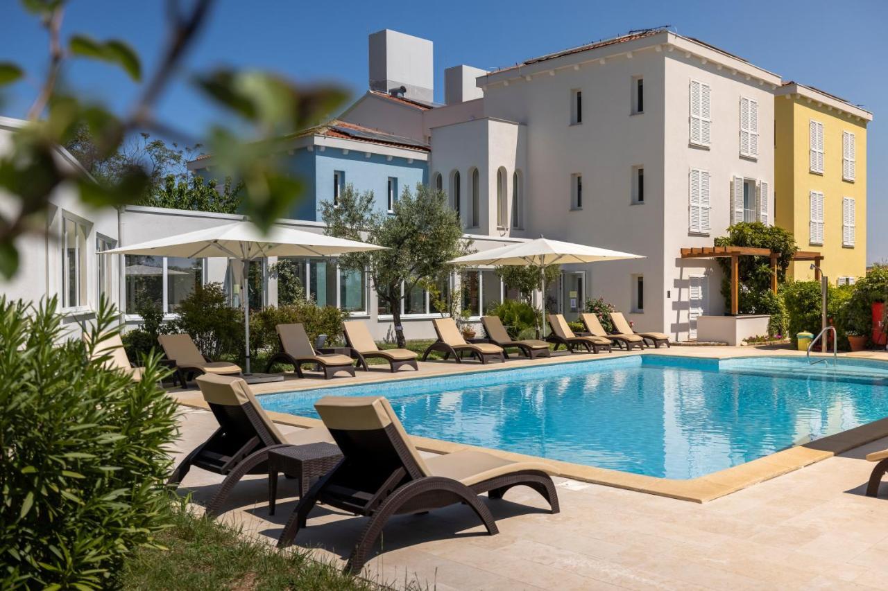 Manora Hotel Nerezine